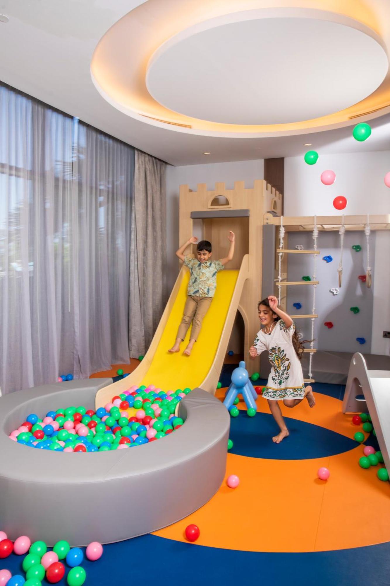 Damac Maison Aykon City Dubai Exterior photo